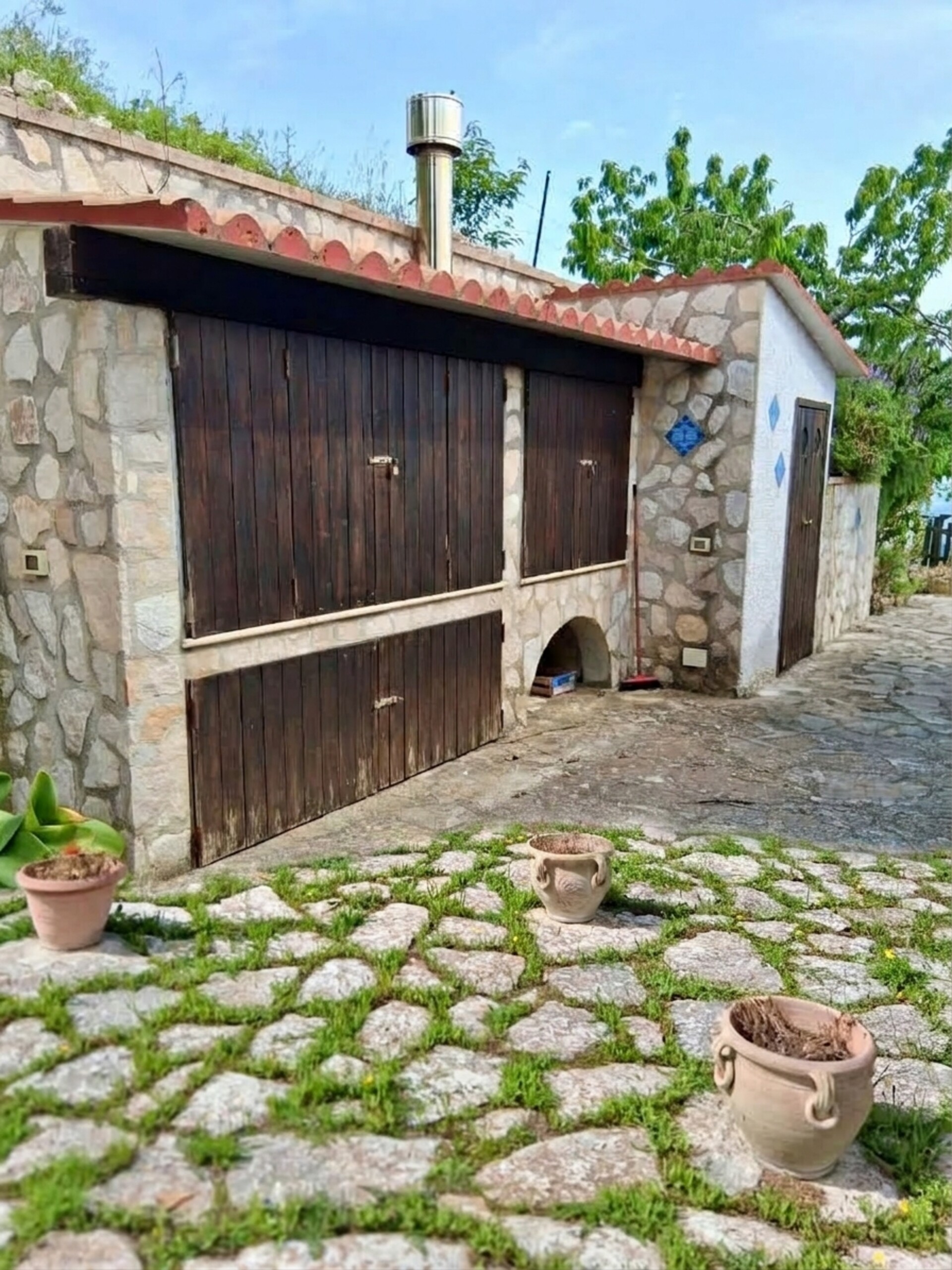 Rustico di campagna in Vendita a Chiusa Sclafani (Palermo)