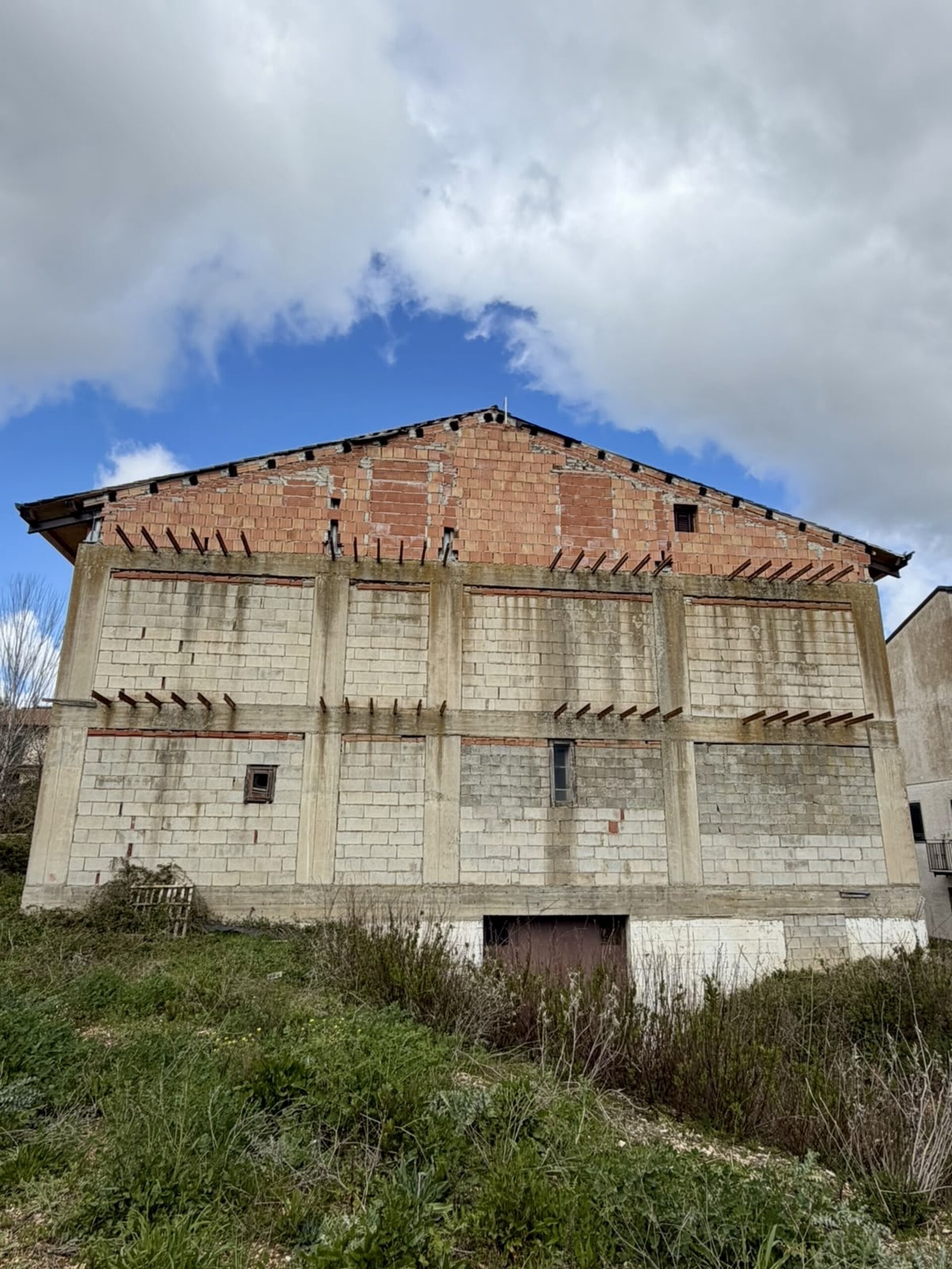 Palazzo / Edificio in Vendita a Filaga [Fraz. di Prizzi] (Palermo)