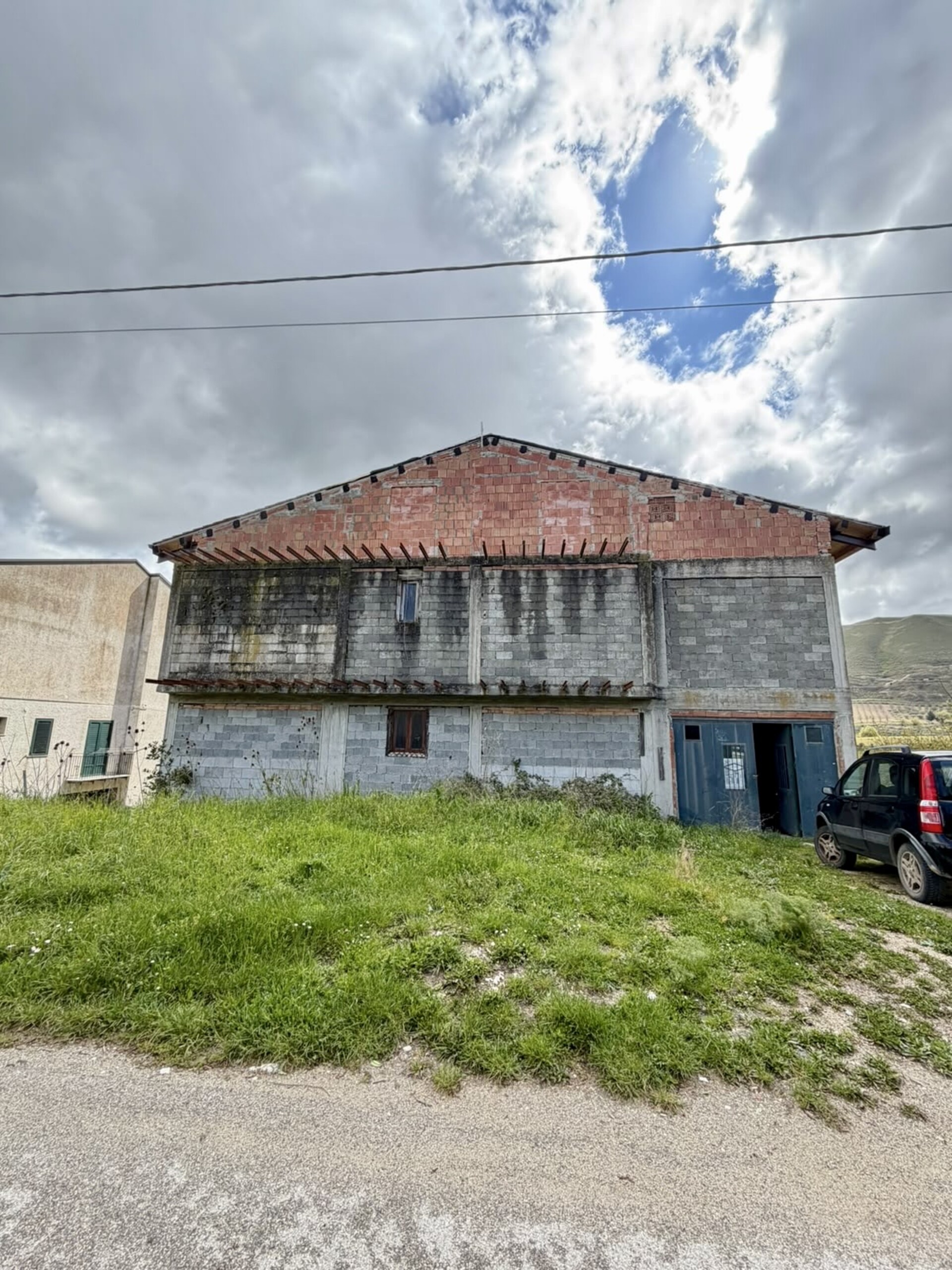 Palazzo / Edificio in Vendita a Filaga [Fraz. di Prizzi] (Palermo)