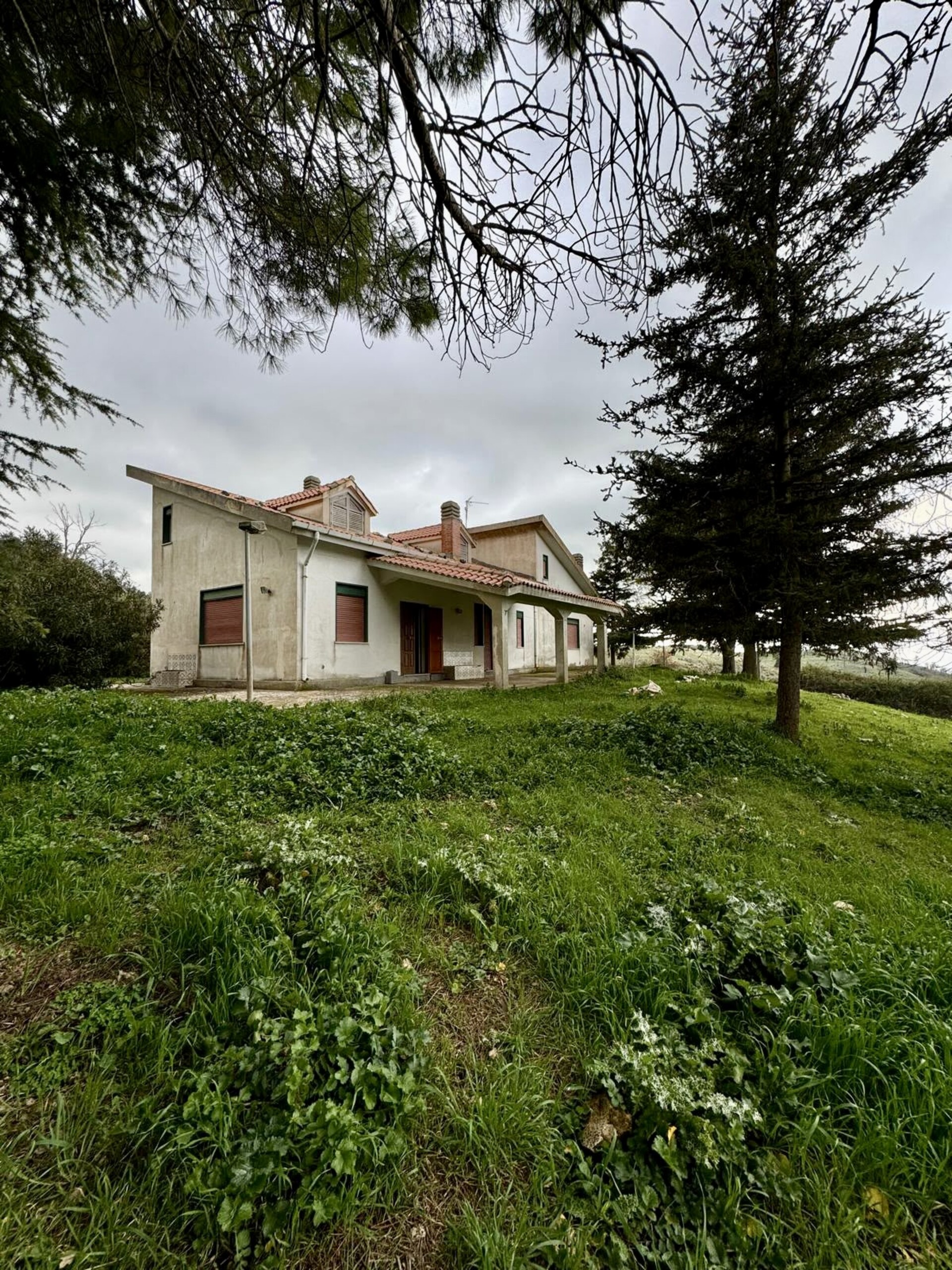 Villa indipendente in Vendita a Campofiorito (Palermo)