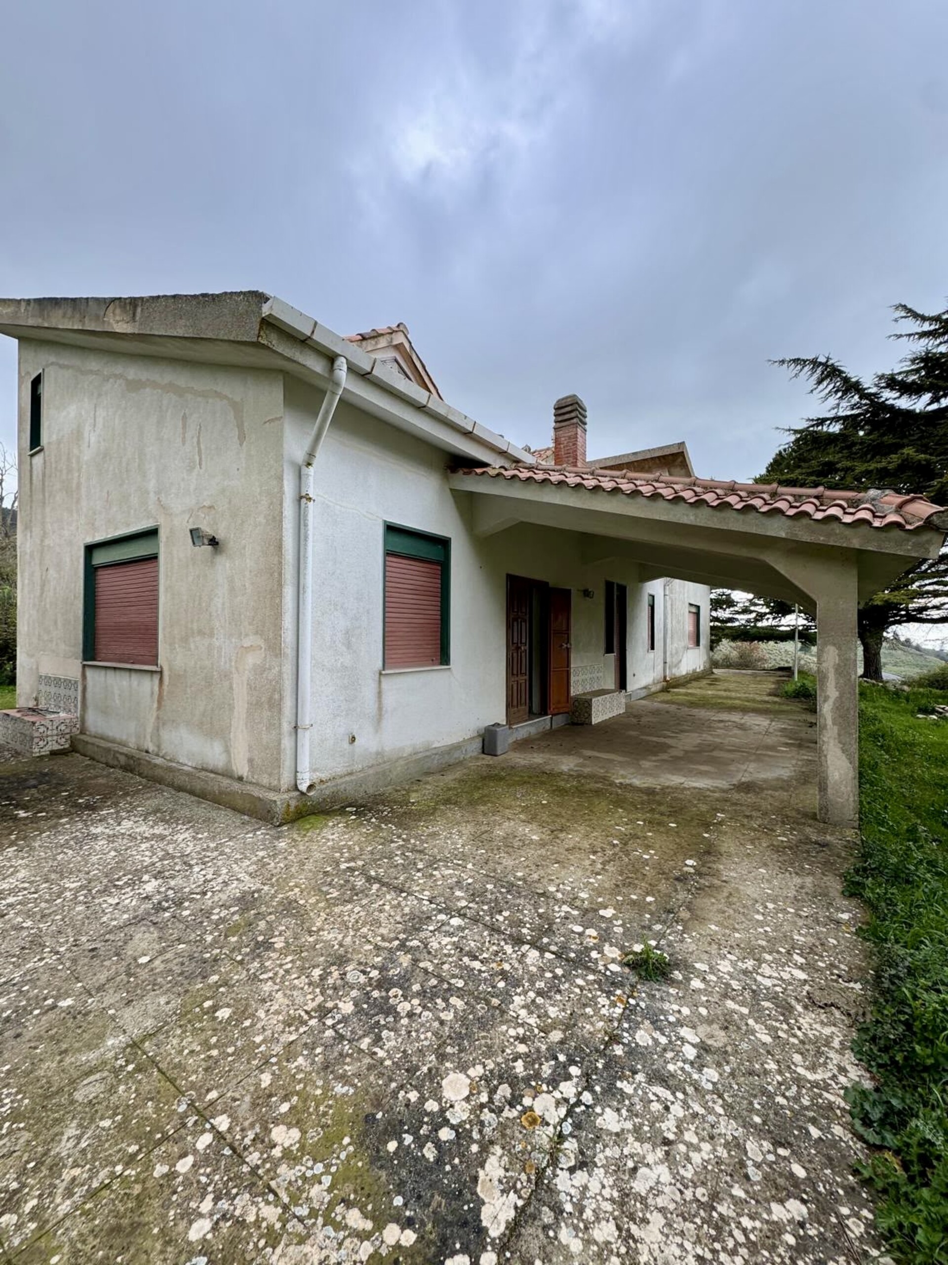 Villa indipendente in Vendita a Campofiorito (Palermo)