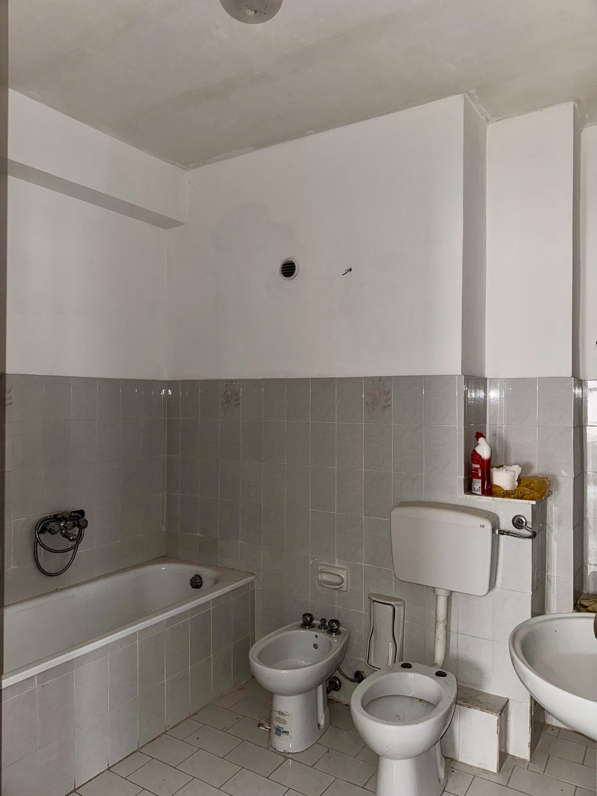 Fabbricato indipendente in Vendita a Campofiorito (Palermo)