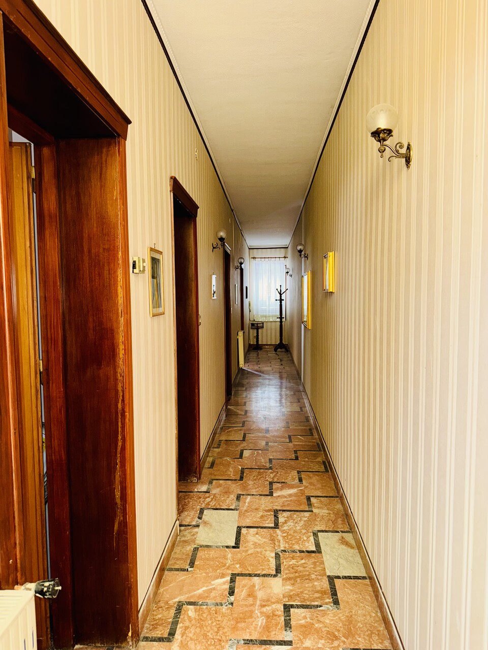 Fabbricato indipendente in Vendita a Campofiorito (Palermo)