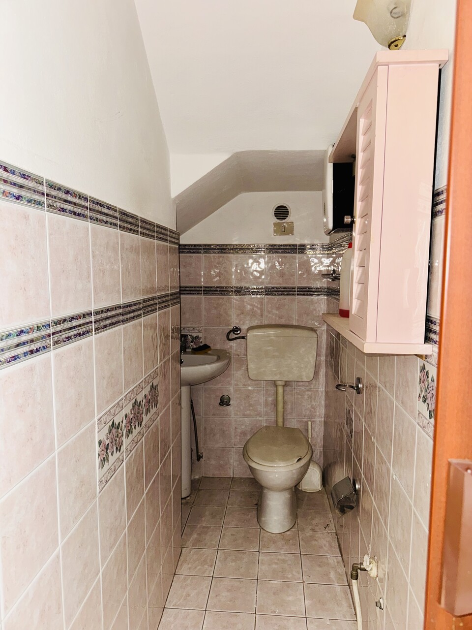 Fabbricato indipendente in Vendita a Campofiorito (Palermo)
