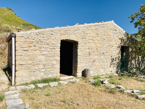 Rustico di campagna in Vendita a Bisacquino (Palermo)