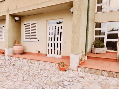 Villa in Vendita a Bivona (Agrigento)