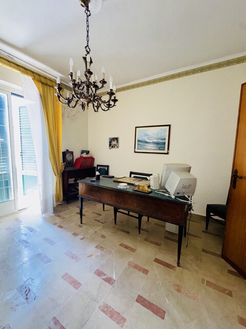 Fabbricato indipendente in Vendita a Campofiorito (Palermo)