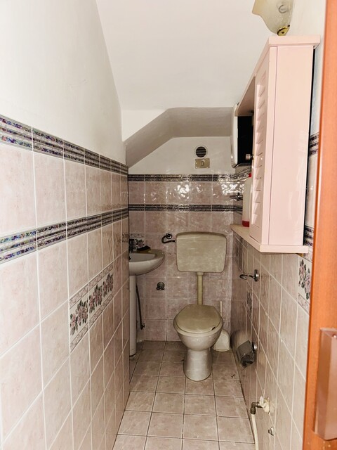 Fabbricato indipendente in Vendita a Campofiorito (Palermo)