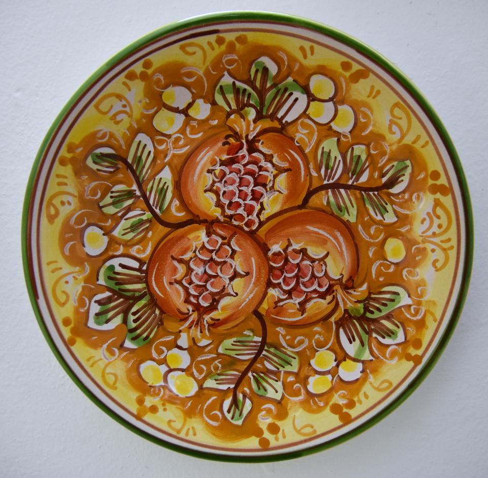 Piatto in ceramica da parete vari decori Produzione artigianale di Caltagirone Diametro 18cm