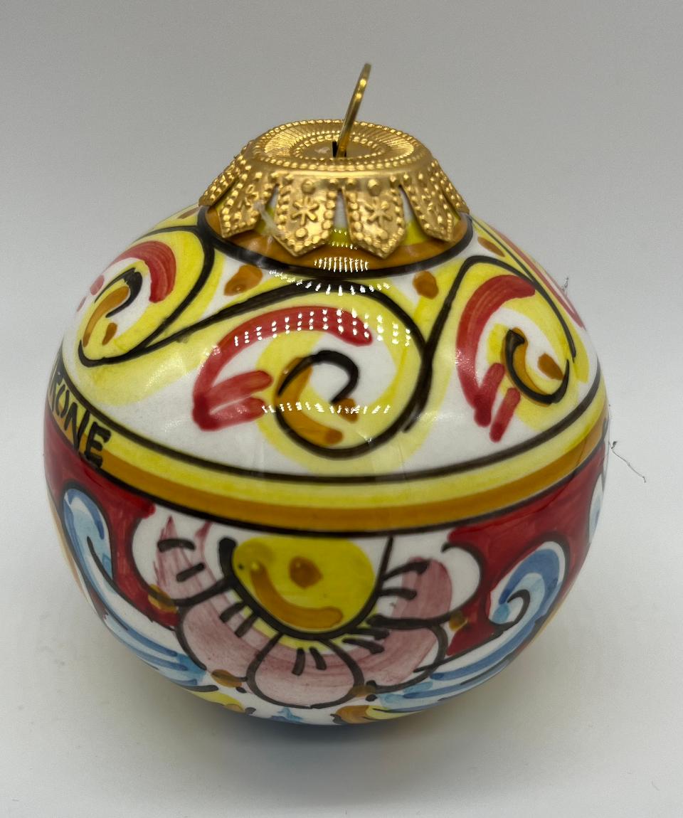 Palline di Natale in ceramica siciliana decoro barocco floreale Produzione artigianale di Caltagirone 8/9 cm