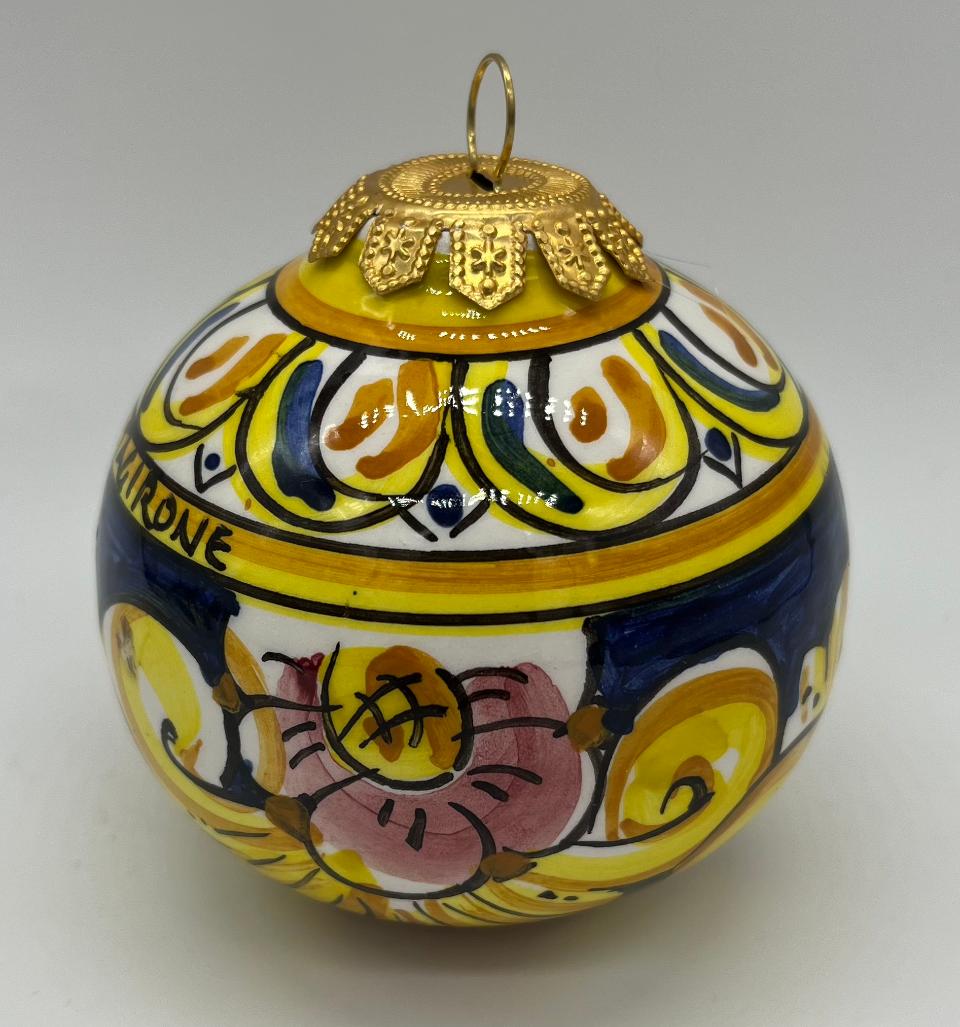 Palline di Natale in ceramica siciliana decoro barocco floreale Produzione artigianale di Caltagirone 8/9 cm