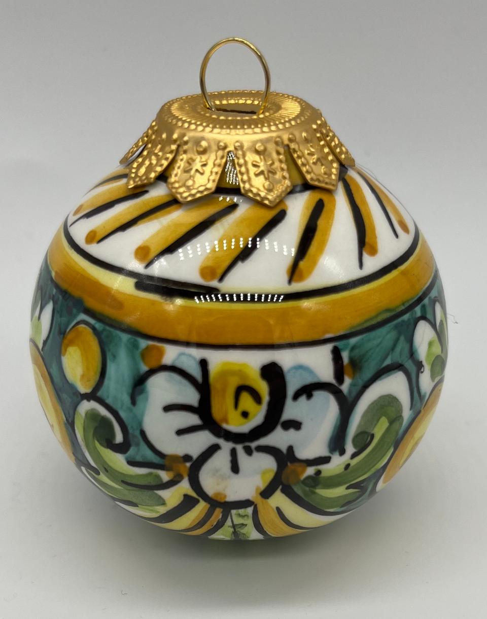 Palline di Natale in ceramica siciliana decoro barocco floreale Produzione artigianale di Caltagirone 6 cm