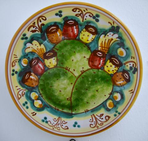 Piatto in ceramica da parete vari decori Produzione artigianale di Caltagirone Diametro 18cm