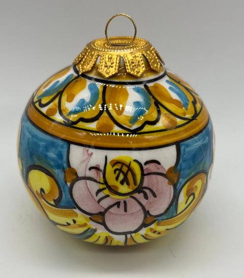 Palline di Natale in ceramica siciliana decoro barocco floreale Produzione artigianale di Caltagirone 8/9 cm