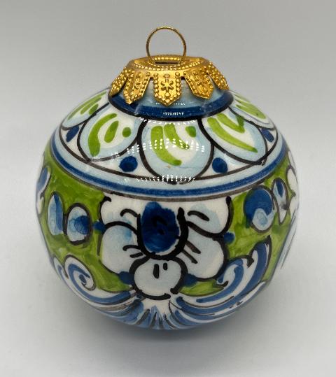 Palline di Natale in ceramica siciliana decoro barocco floreale Produzione artigianale di Caltagirone 8/9 cm