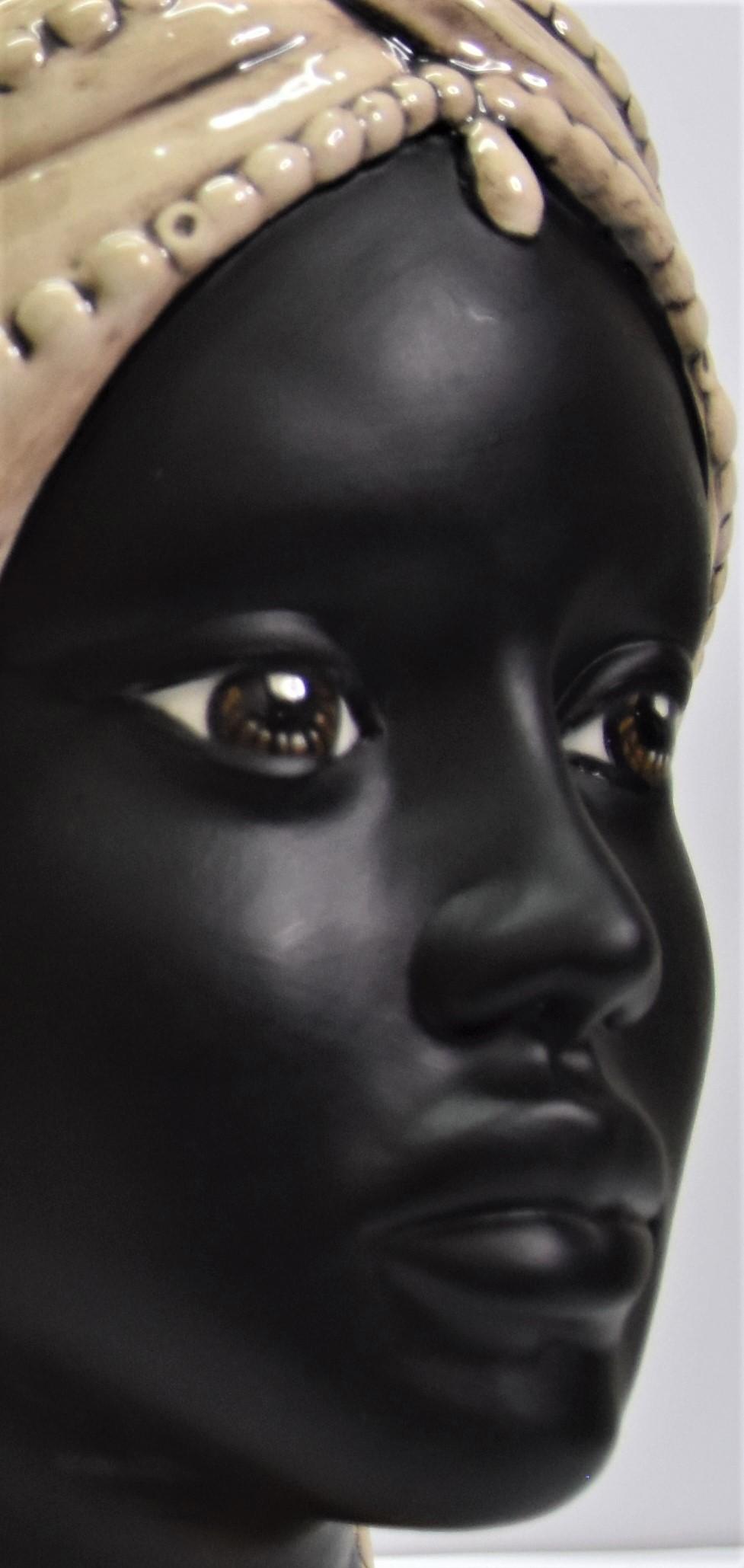 Teste di moro gioiello decoro fumé con dettagli oro viso nero satinato Produzione artigianale di Caltagirone h.36cm