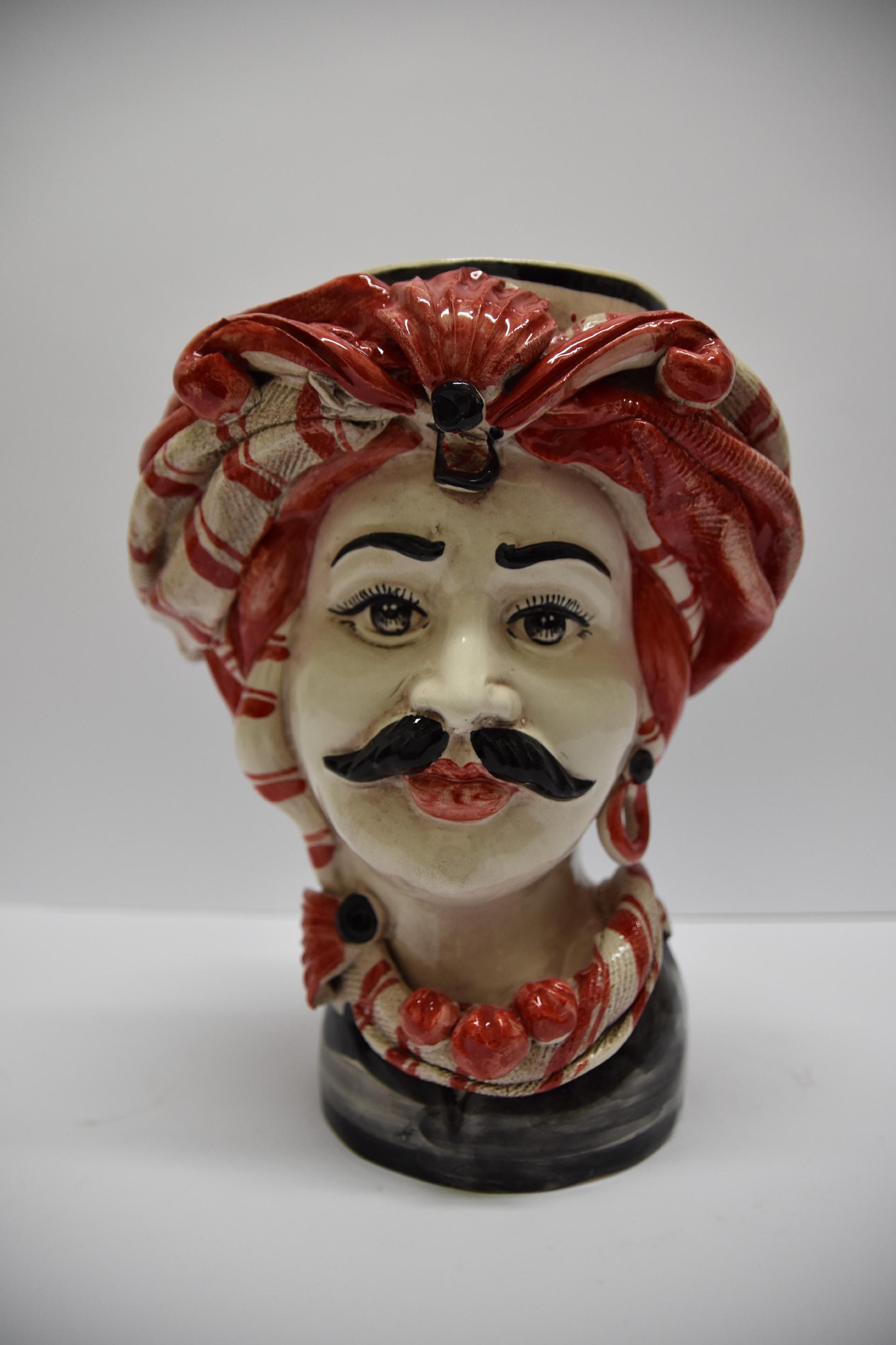 Coppia teste di moro con turbante decoro rosso e nero Produzione artigianale di Caltagirone h.30cm