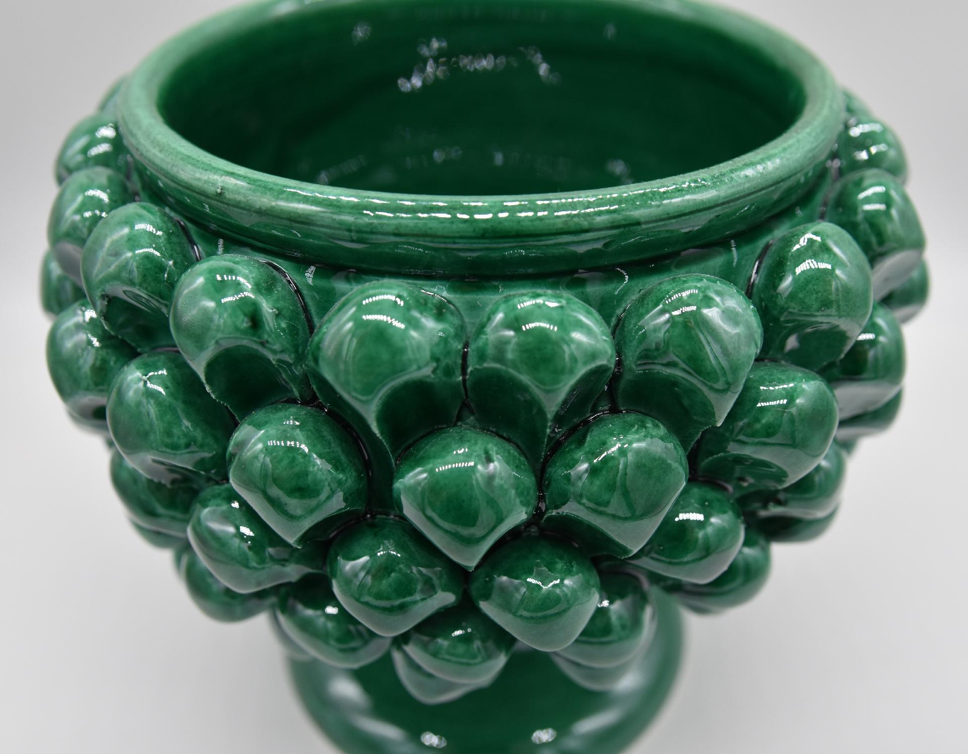 Mezza pigna h.15 cm verde ramino vaso porta pianta Produzione artigianale di Caltagirone con alzata
