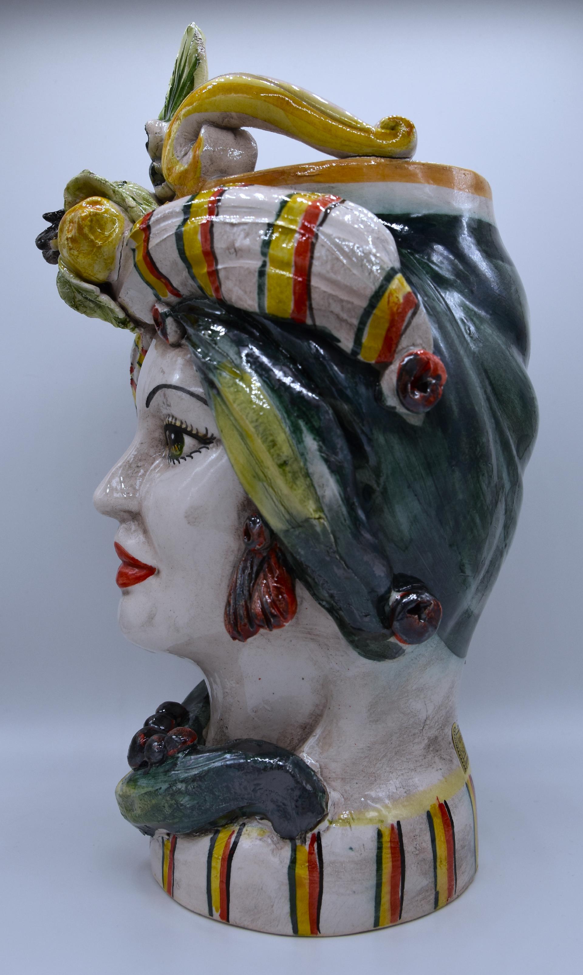 Coppia Teste di moro con limoni e turbante decoro verde Produzione artigianale di Caltagirone h.30cm