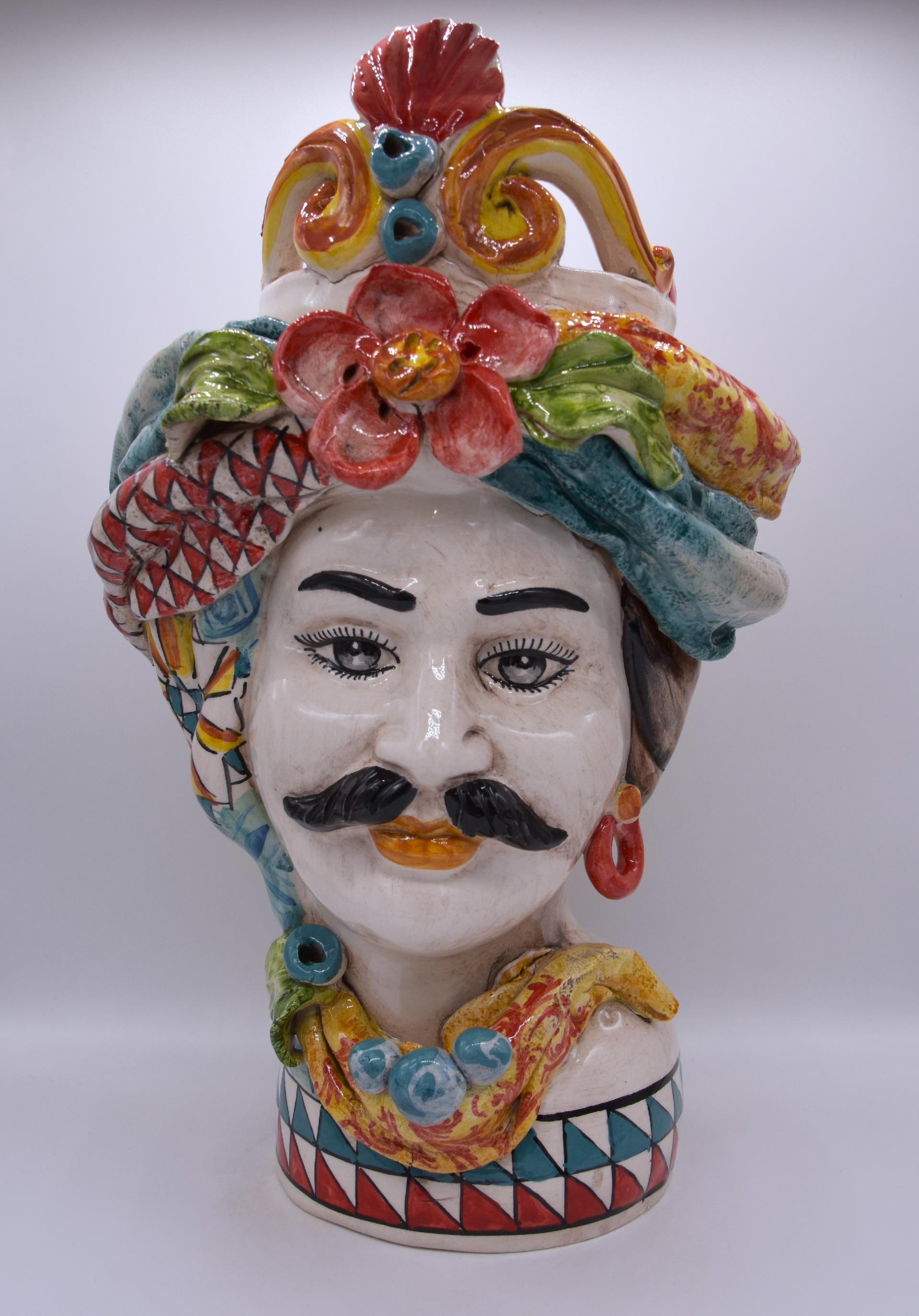 Coppia teste di moro con corona e turbante decoro carretto siciliano Produzione artigianale di Caltagirone h.30cm