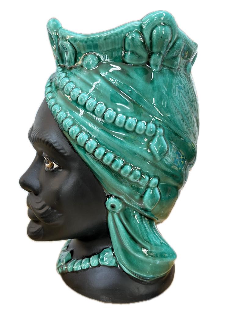Coppia Teste di Moro moderne gioiello decoro verde ramina monocolore viso nero satinato Produzione artigianale di Caltagirone H 25cm