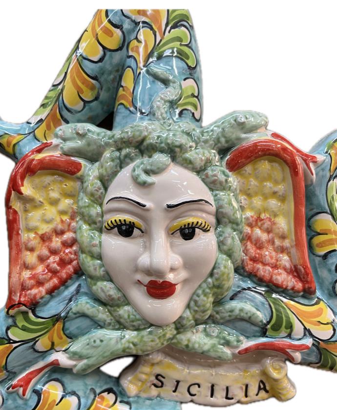 Trinacria decoro barocco lungezza 22cm Produzione artigianale Santo Stefano di Camastra H 30cm