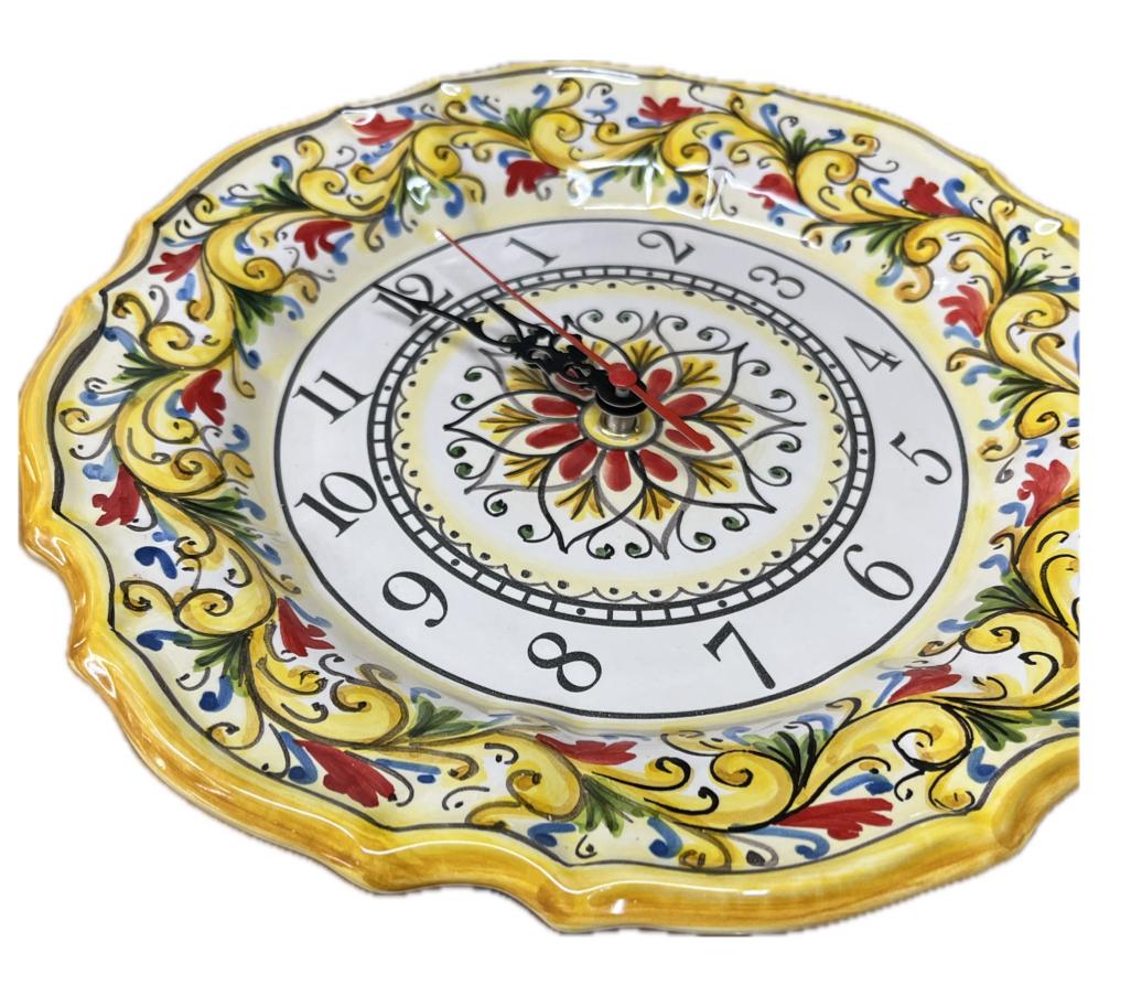 Orologio da parete in ceramica smerlato decoro siciliano Produzione artigianale di Santo Stefano di Camastra Diametro 30cm