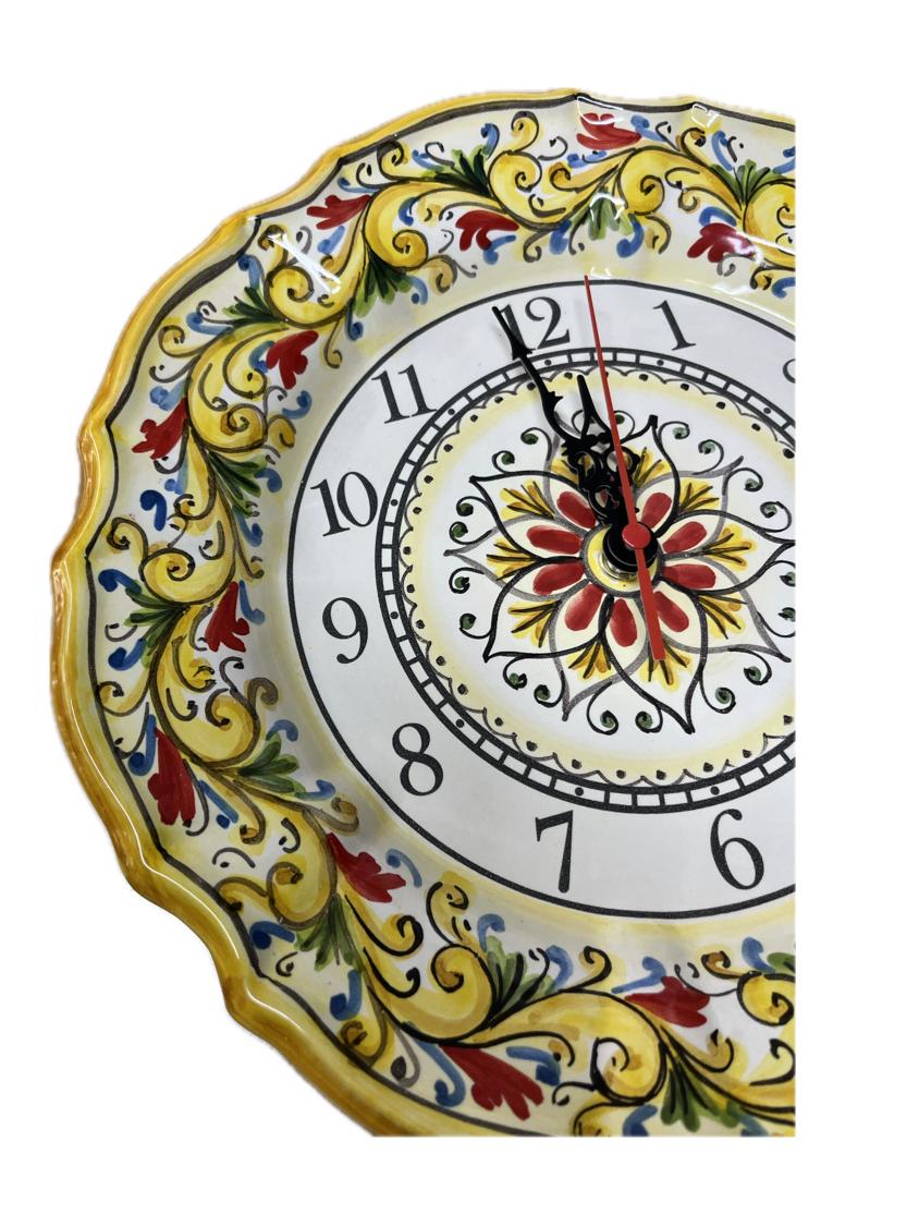 Orologio da parete in ceramica smerlato decoro siciliano Produzione artigianale di Santo Stefano di Camastra Diametro 30cm