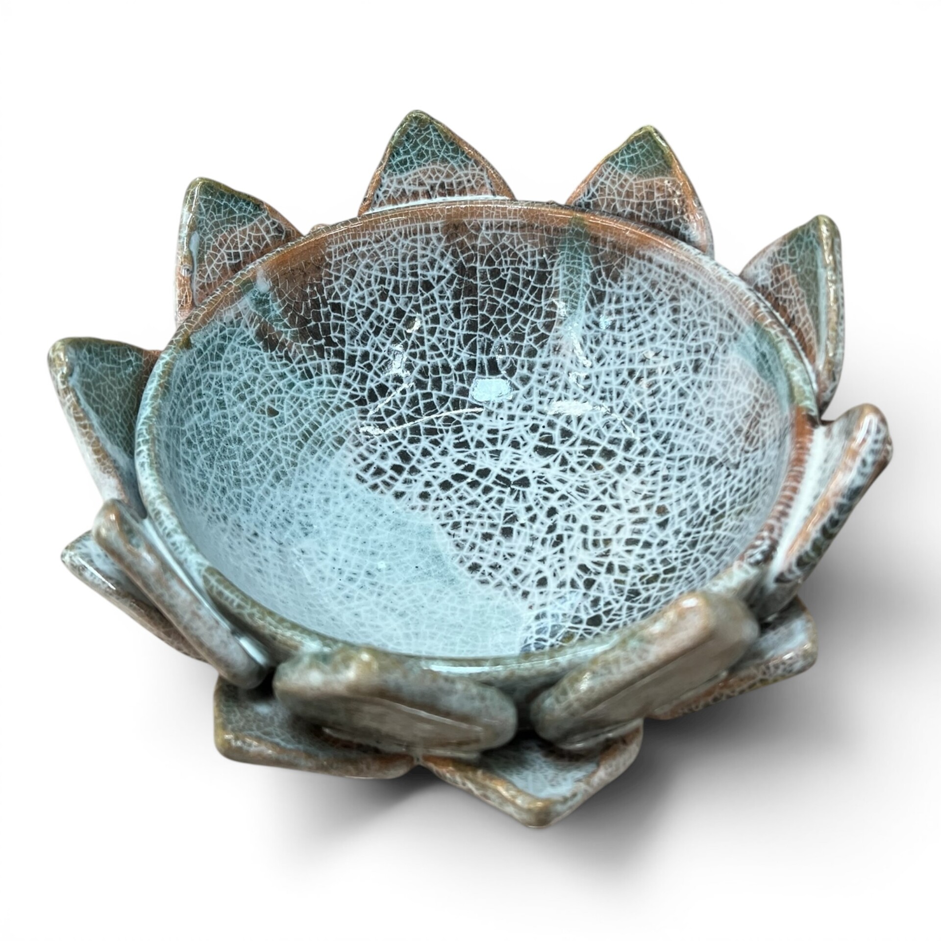 Centrotavola fiore di loto decoro azzurro e pietra effetto marmo Produzione artigianale di Santo Stefano di Camastra Diametro 20cm