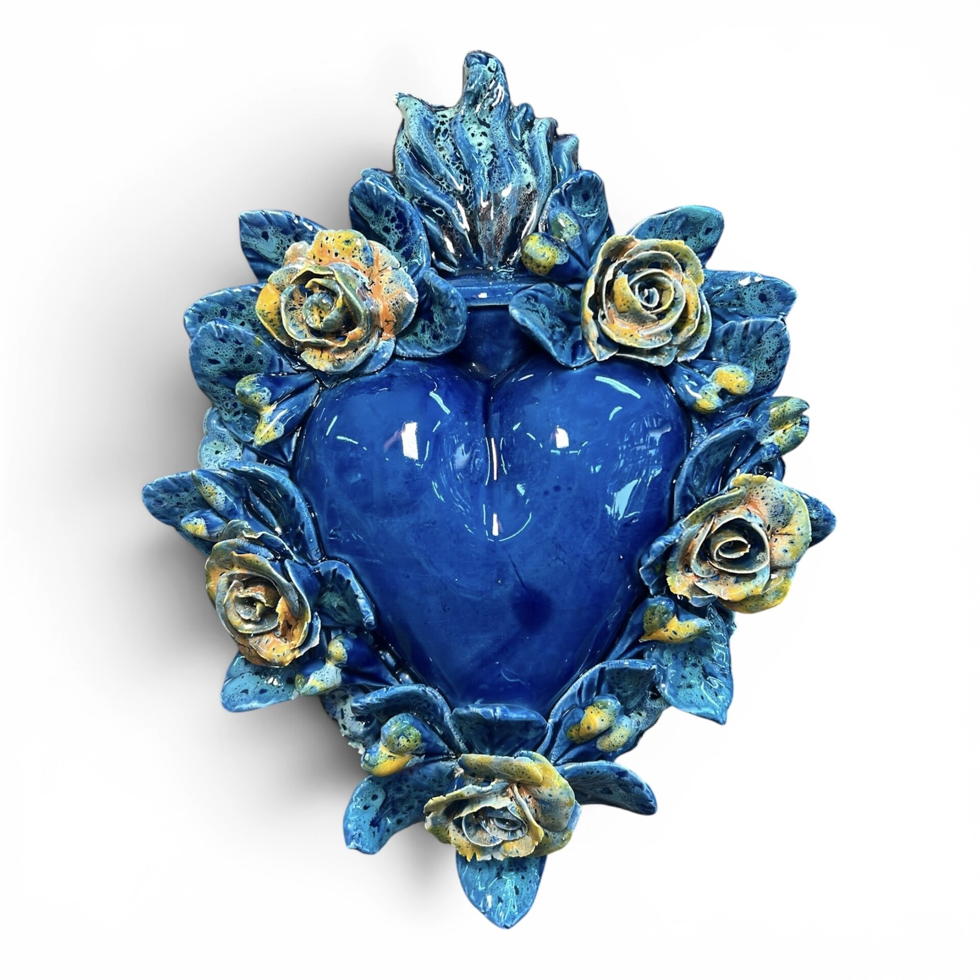 Cuore sacro Ex Voto da parete in decoro blu antico con rose gialle in ceramica siciliana Produzione artigianale di Palermo h.27cm