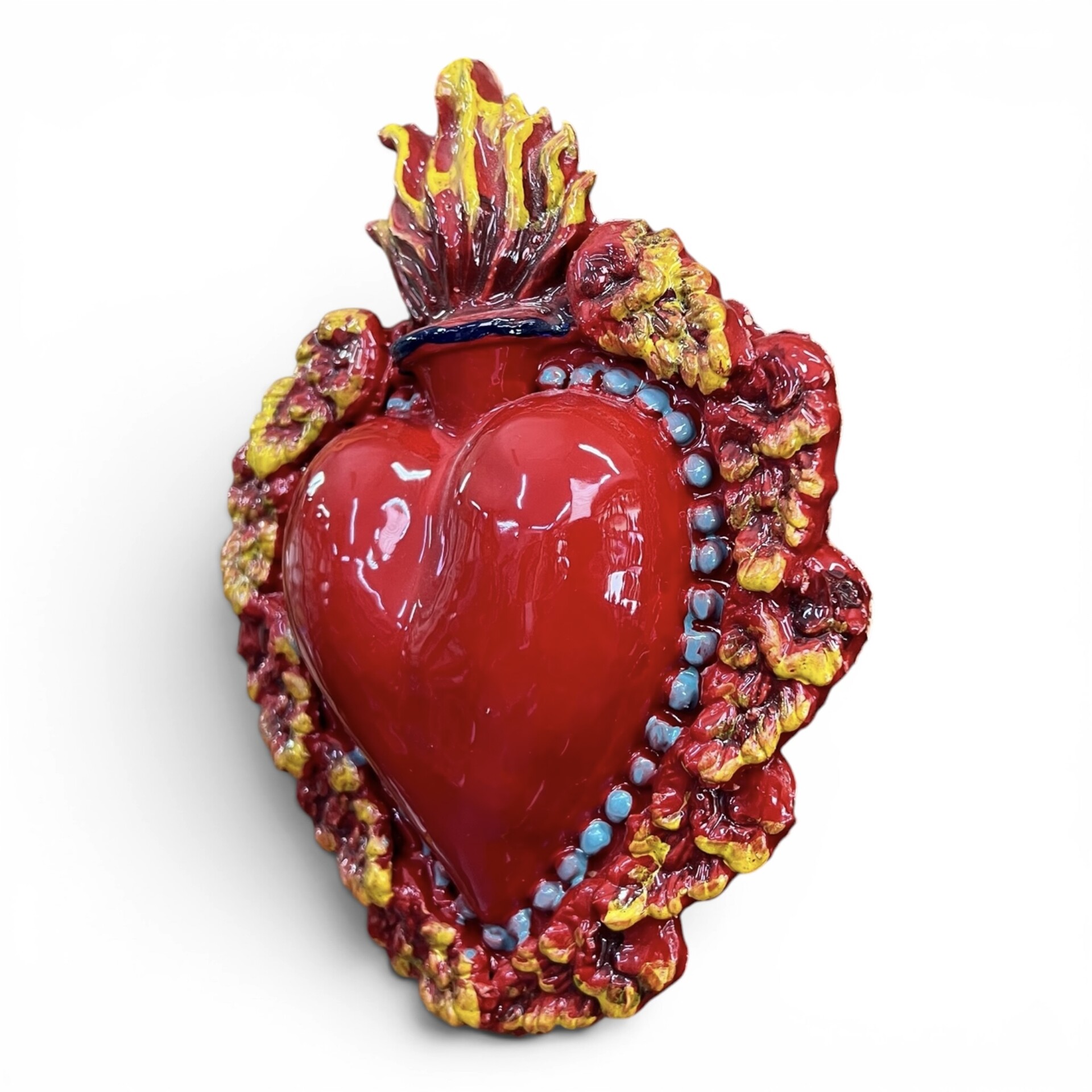 Cuore Sacro Ex Voto da parete decoro rosso corallo con ali d'angelo gialle in ceramica siciliana Produzione artigianale di Palermo h.23cm