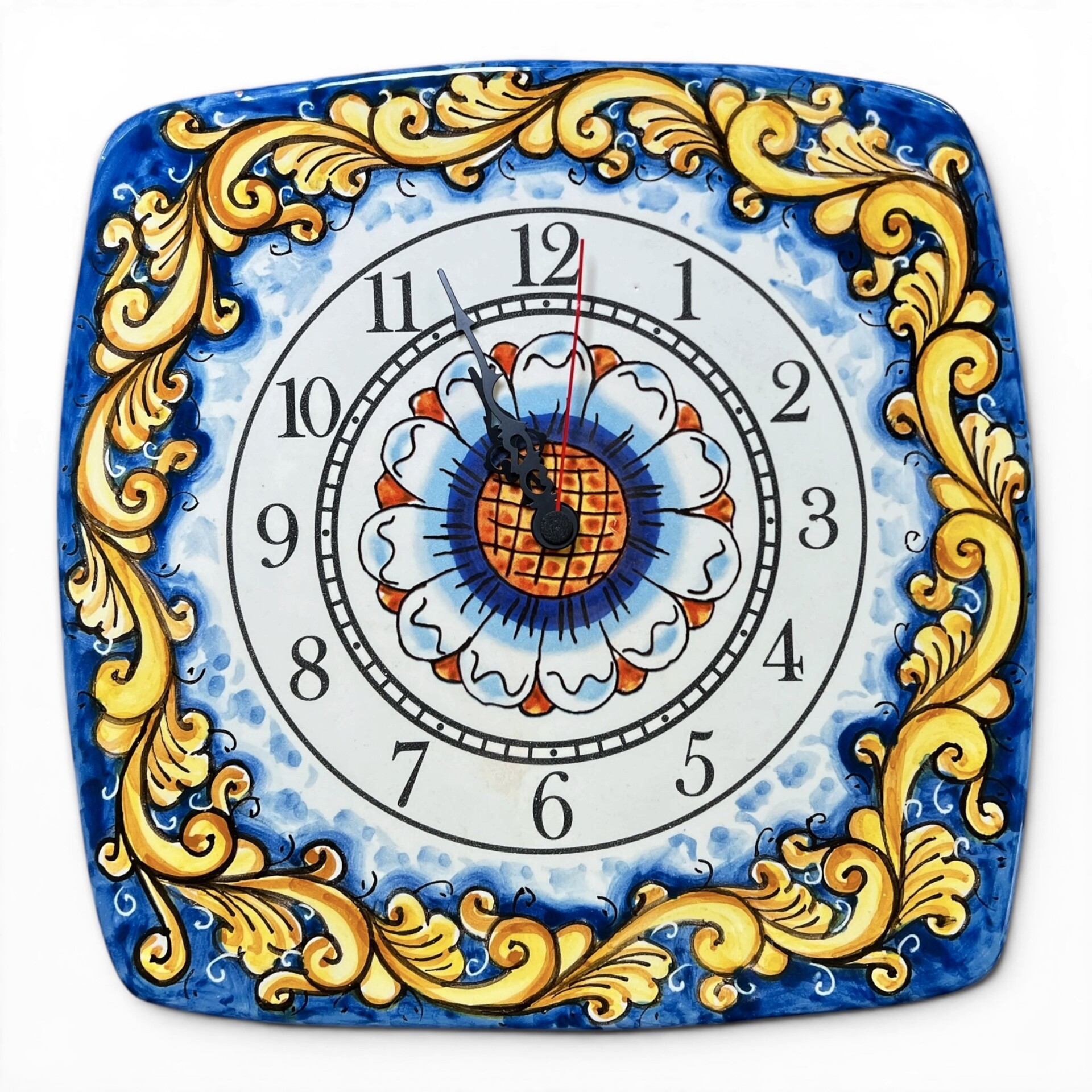 Orologio da parete quadrato decoro blu con ornato giallo in ceramica siciliana Produzione artigianale di Santo Stefano di Camastra lunghezza 30cm
