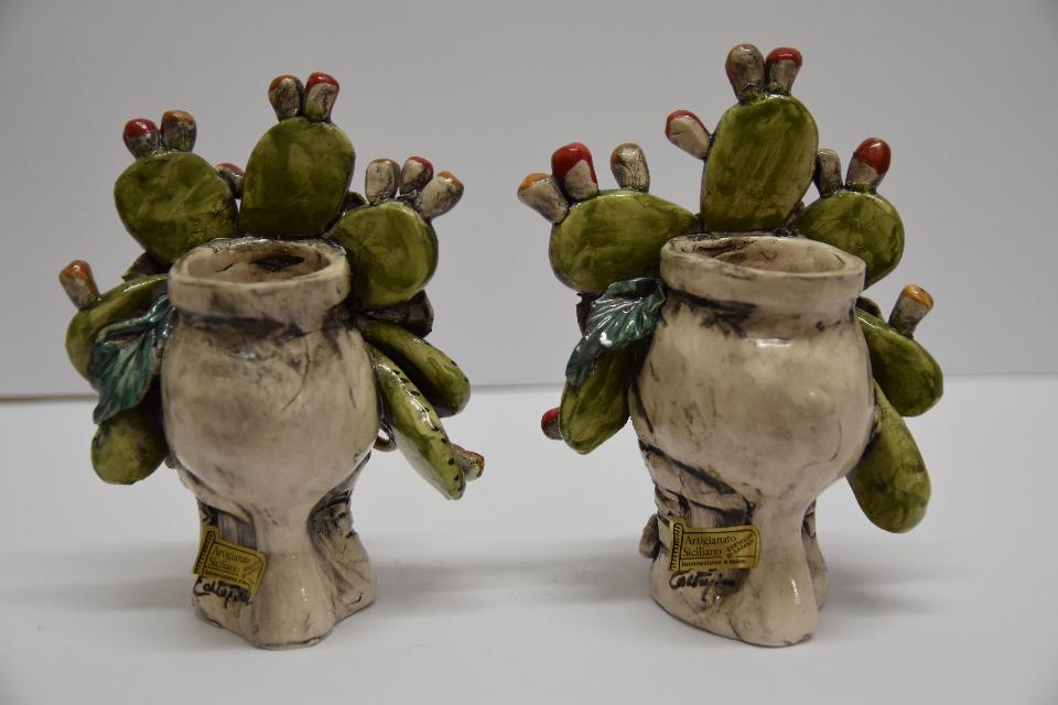 Coppia Teste di moro decoro frutta Produzione artigianale di Caltagirone  h.20