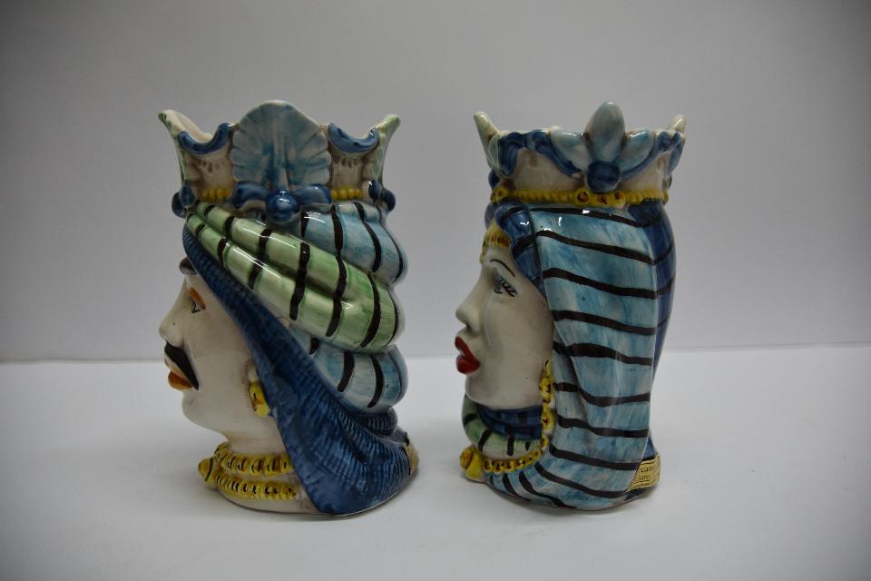 Coppia teste di moro Afro decoro blu e verde Produzione artigianale di Caltagirone h.20 cm
