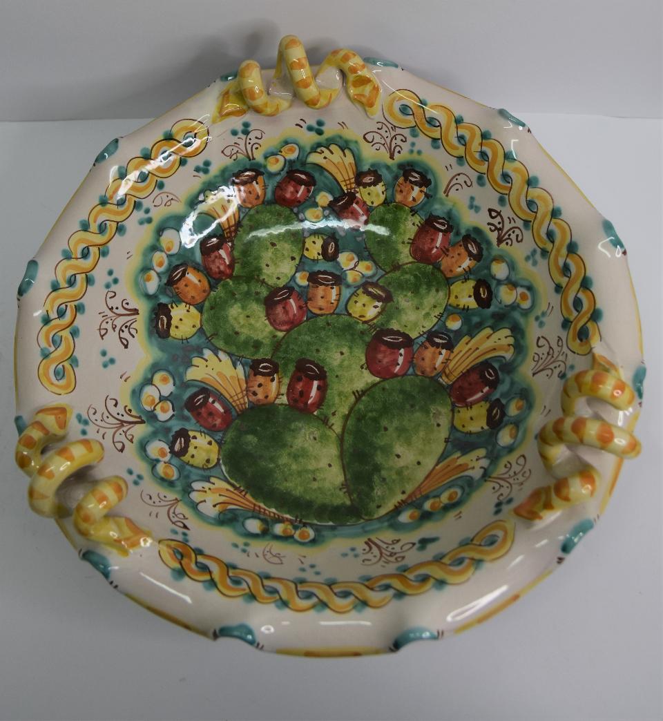 Centrotavola in ceramica smerlato con manici Produzione artigianale di Caltagirone  Diametro 40cm