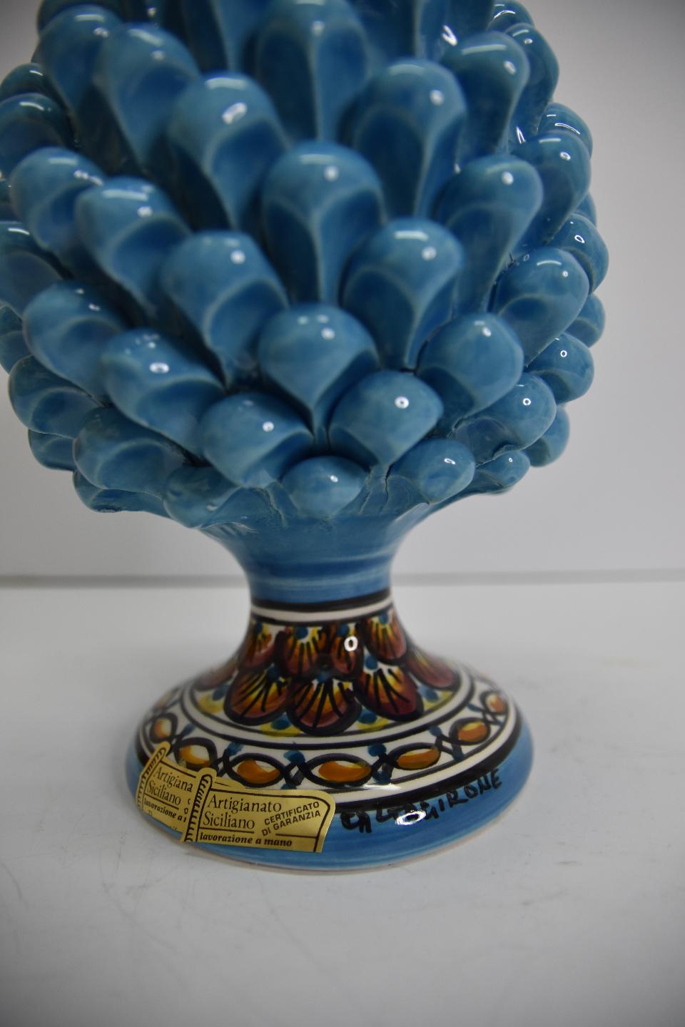 Pigna siciliana in ceramica celeste h.25 cm Produzione artigianale di Caltagirone  con piede decorato