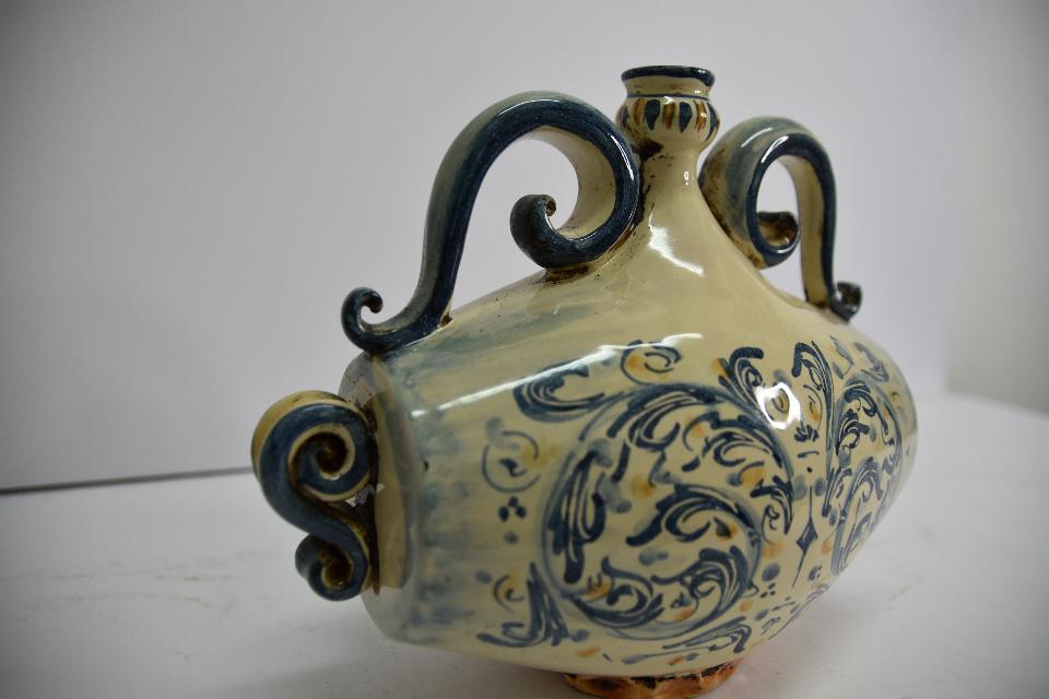 Scaldamani in ceramica Produzione artigianale di Caltagirone  h.23