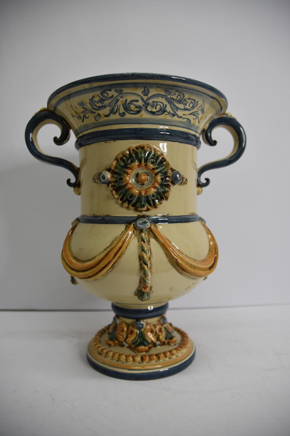 Vaso monumentale in ceramica Produzione artigianale di Caltagirone  h.32