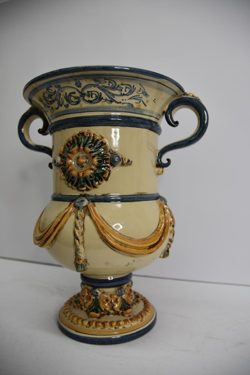 Vaso monumentale in ceramica Produzione artigianale di Caltagirone  h.32