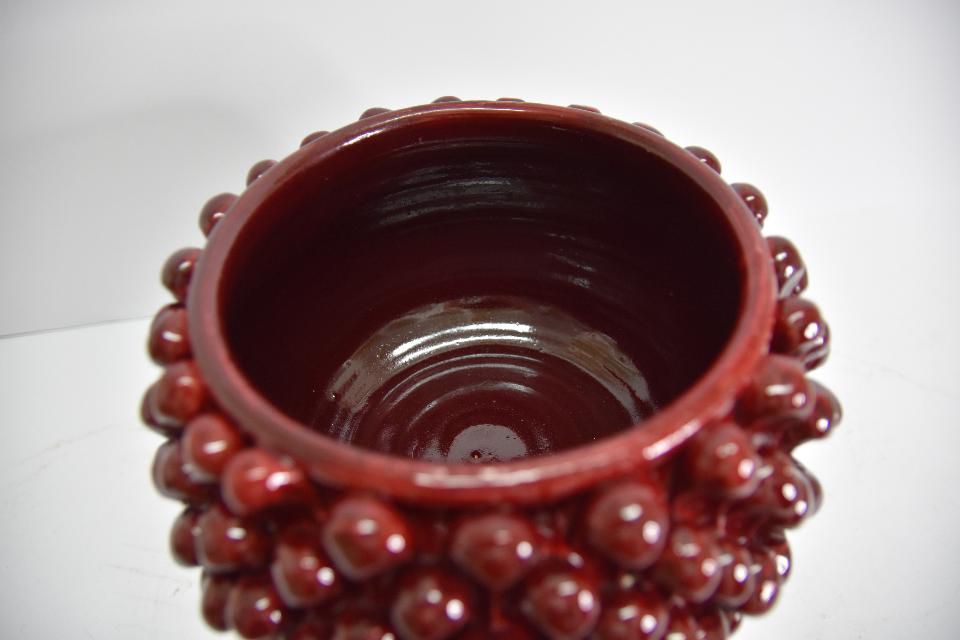 Mezza pigna cachepot con alzata h.20 cm Produzione artigianale di Caltagirone  tinta unica