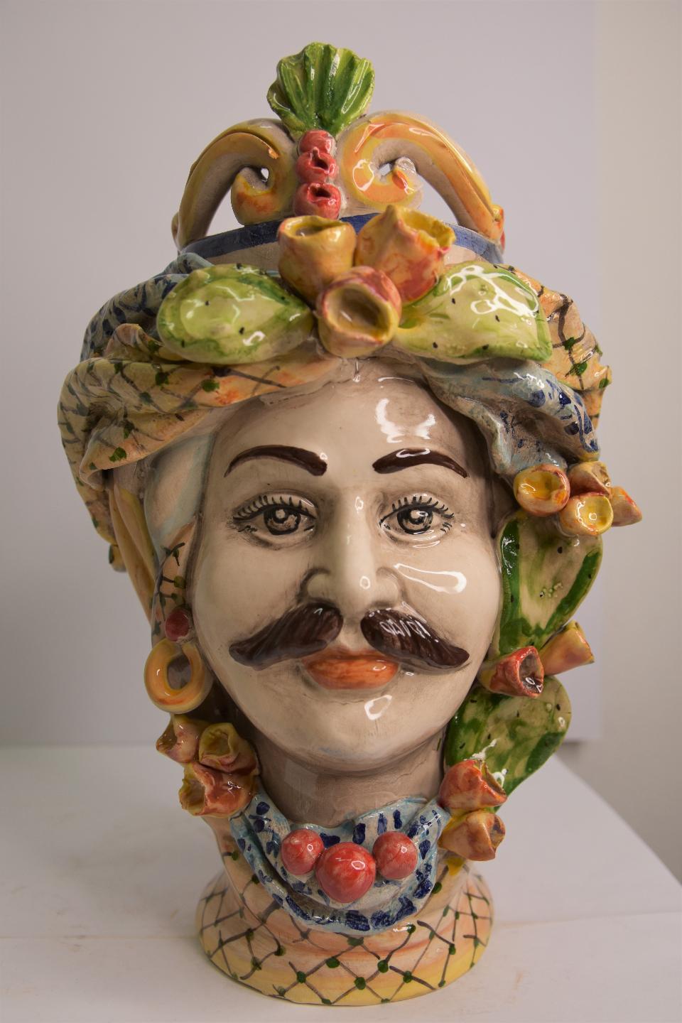 Coppia Teste di moro fichi d'india e turbante Produzione artigianale di Caltagirone  h. 31 cm