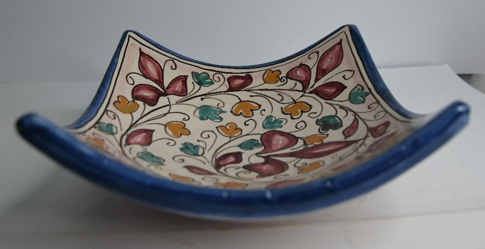 Svuota tasche/Porta caramelle in ceramica  Produzione artigianale di Caltagirone  21 x 21