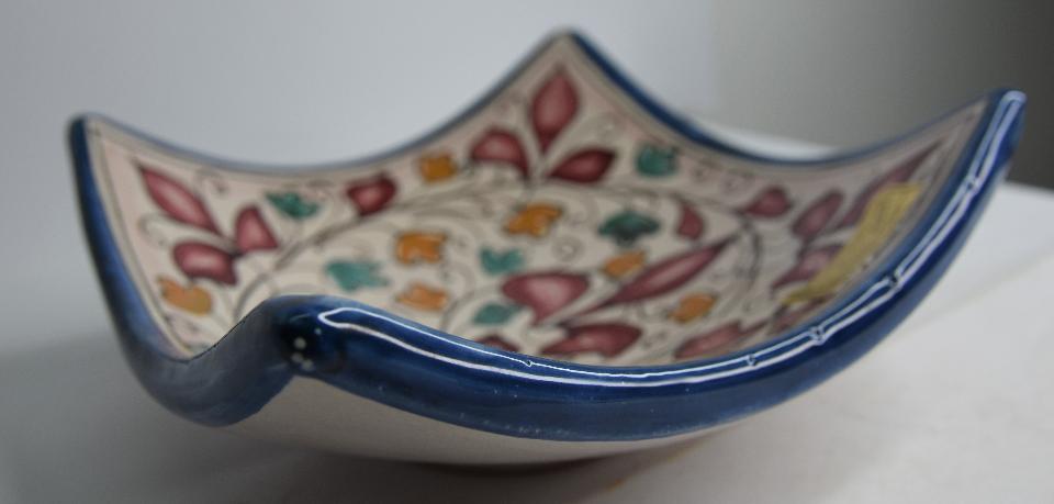 Svuota tasche/Porta caramelle in ceramica  Produzione artigianale di Caltagirone  21 x 21