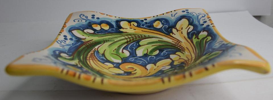 Svuota tasche/Porta caramelle in ceramica Produzione artigianale di Caltagirone 21 x 21
