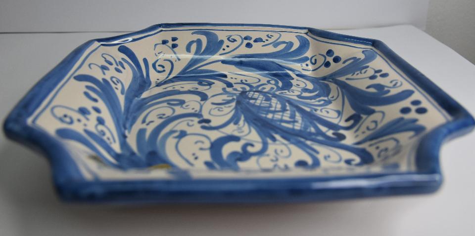 Svuota tasche/Porta caramelle in ceramica  Produzione artigianale di Caltagirone  22 x 22