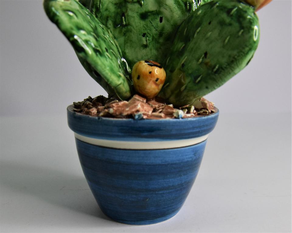 Piantina fico d'india in ceramica Produzione artigianale di Caltagirone h.22 cm