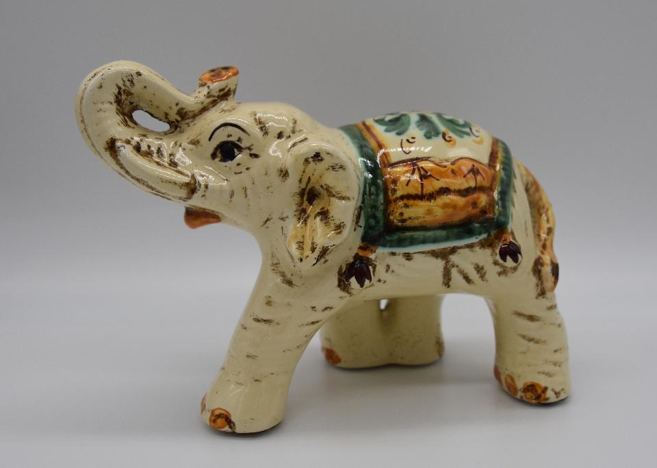 Elefante in ceramica Produzione artigianale di Caltagirone h.10 cm