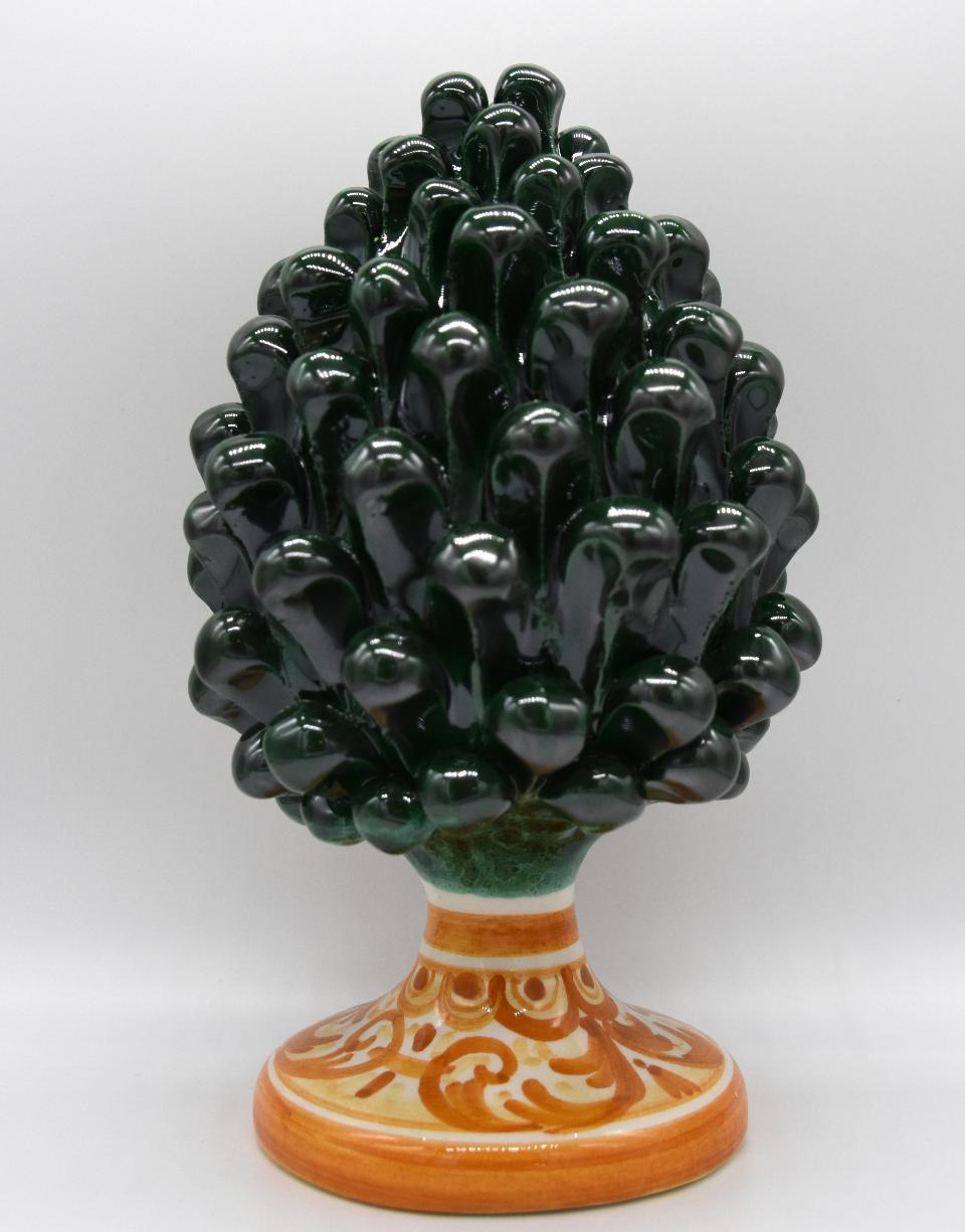 Pigna siciliana in ceramica verde bottiglia h.20 cm Produzione artigianale di Caltagirone con piede decorato
