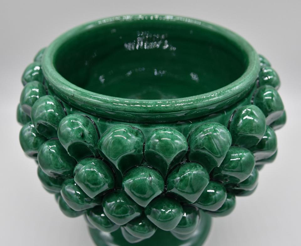 Mezza pigna h.15 cm verde ramino vaso porta pianta Produzione artigianale di Caltagirone con alzata