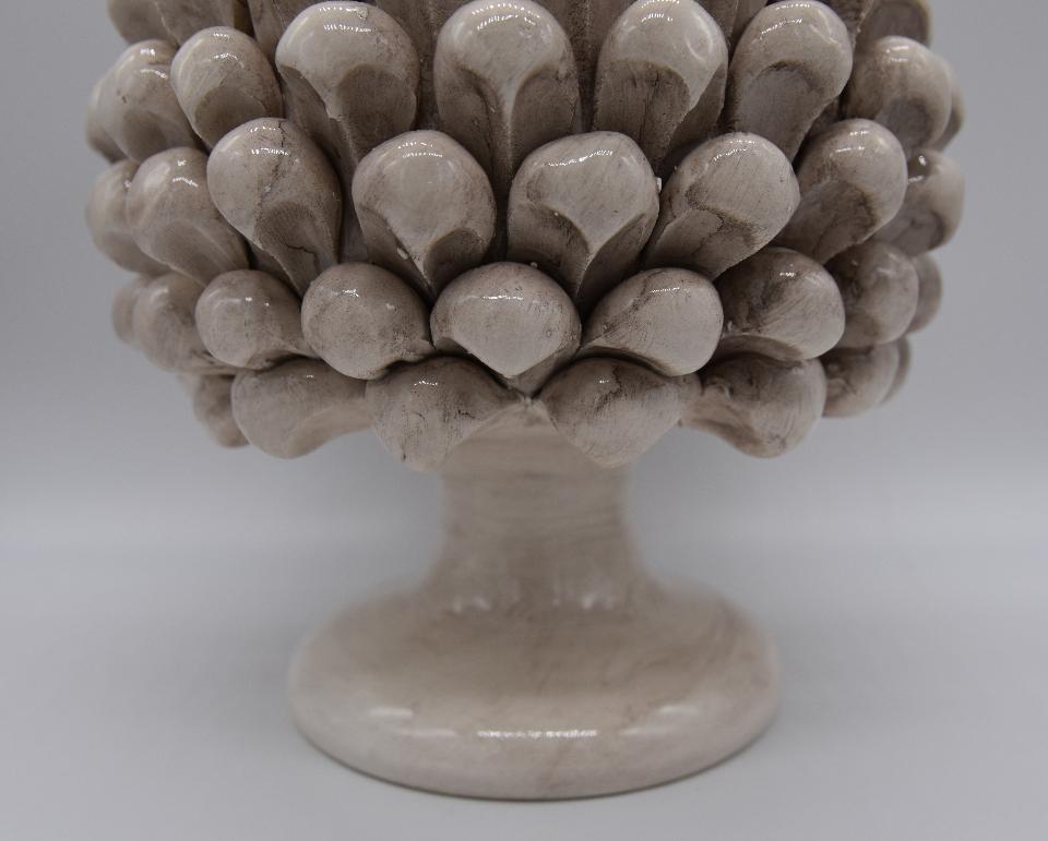 Mezza pigna h.15 cm bianco antico vaso porta pianta Produzione artigianale di Caltagirone con alzata